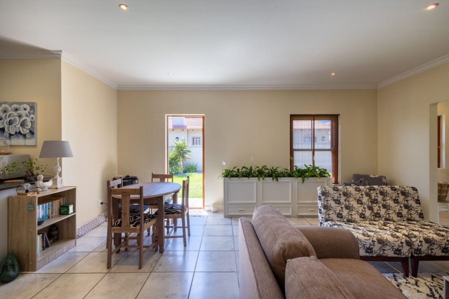 2 Bedroom Property for Sale in Whale Rock Gardens Western Cape